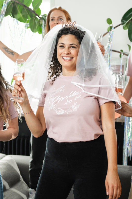 BRIDE TO BE 2in1 T-Shirt mit auswaschbarem Print